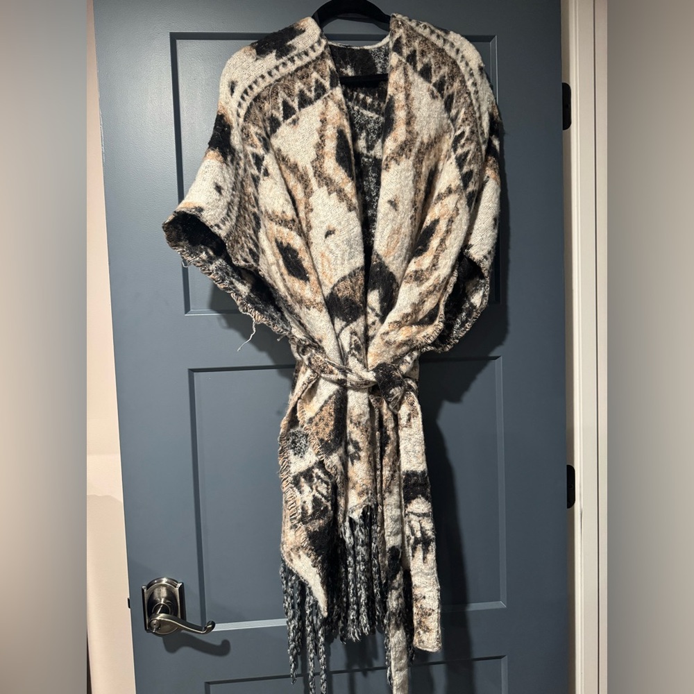 Bohemian Patterned Poncho with Belt